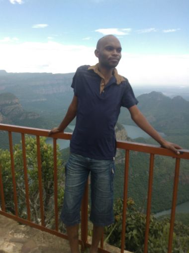 Mkhanyiseli Mkhanyiseli