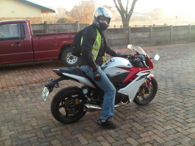 CBR600F